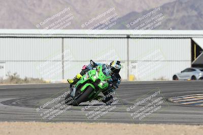 media/Jan-15-2026-Racers Edge (Thu) [[dfebeb70ab]]/2-A Group/Session 3 (Turn 16)/